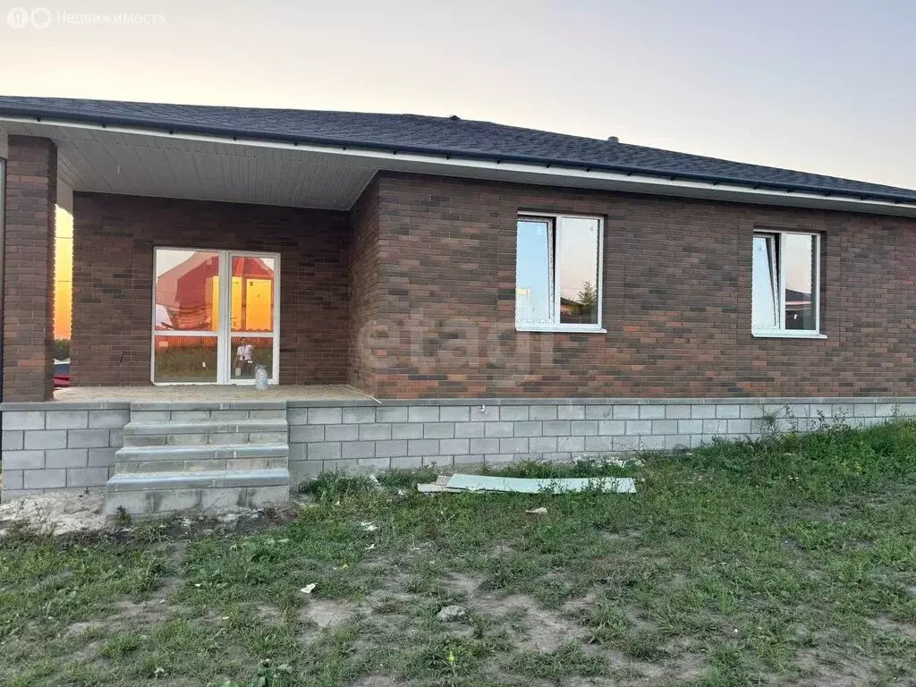 Дом в село Стрелецкое, Славянская улица (120 м) - Фото 2