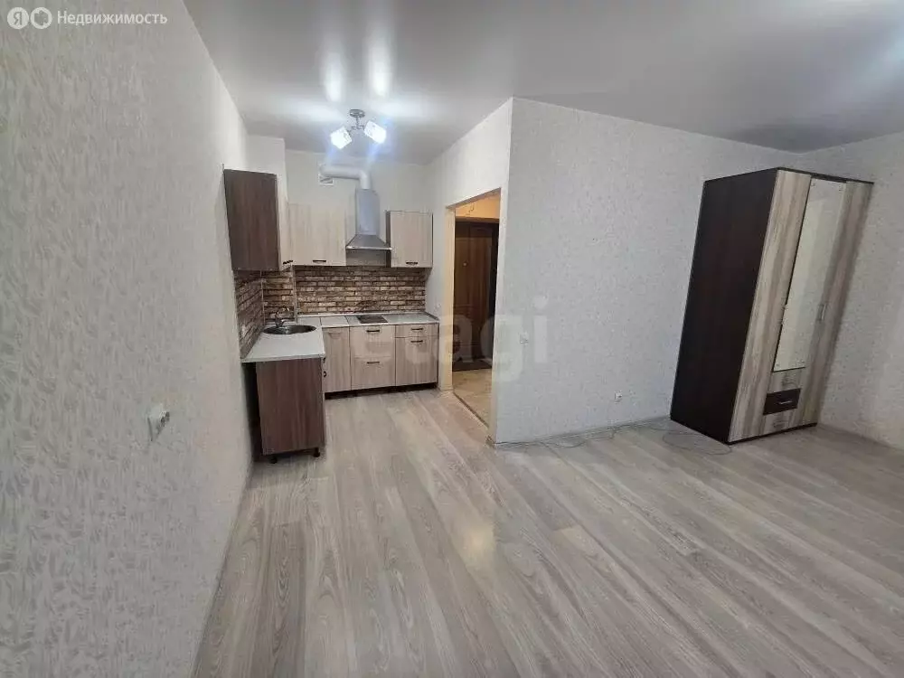 Квартира-студия: Тюмень, улица Тимофея Чаркова, 79к2 (32 м) - Фото 1