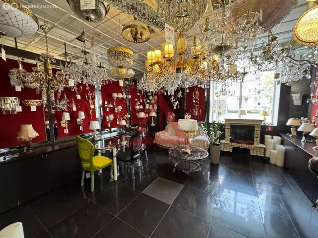 Торговая площадь (379.1 м) - Фото 1