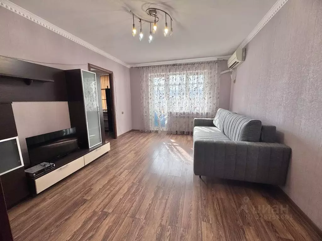 2-к кв. Адыгея, Тахтамукайский район, Энем пгт Красная ул., 15 (77.0 ... - Фото 1