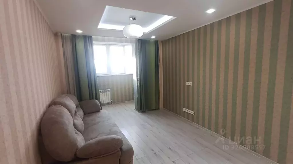 4-к кв. Алтайский край, Барнаул Молодежная ул., 59 (91.8 м) - Фото 1