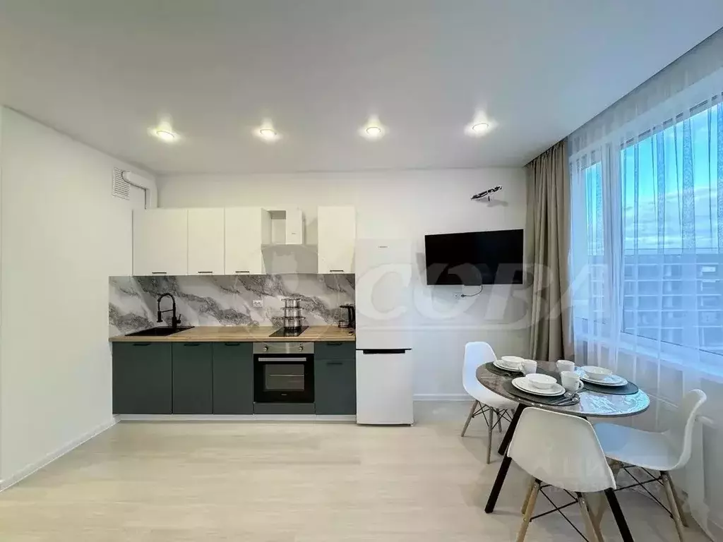 Студия Тюменская область, Тюмень ул. Эльвиры Федоровой, 1с1 (29.9 м) - Фото 2