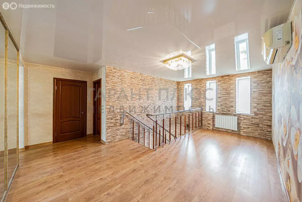 3-комнатная квартира: Липецк, улица Космонавтов, 92 (165 м) - Фото 1