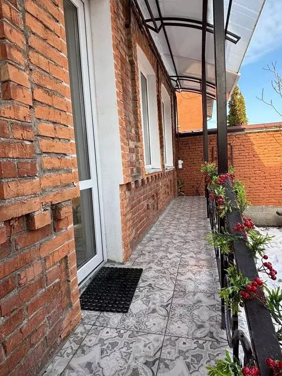 Дом в Северная Осетия, Владикавказ ул. Кастанаева, 57 (48 м) - Фото 1