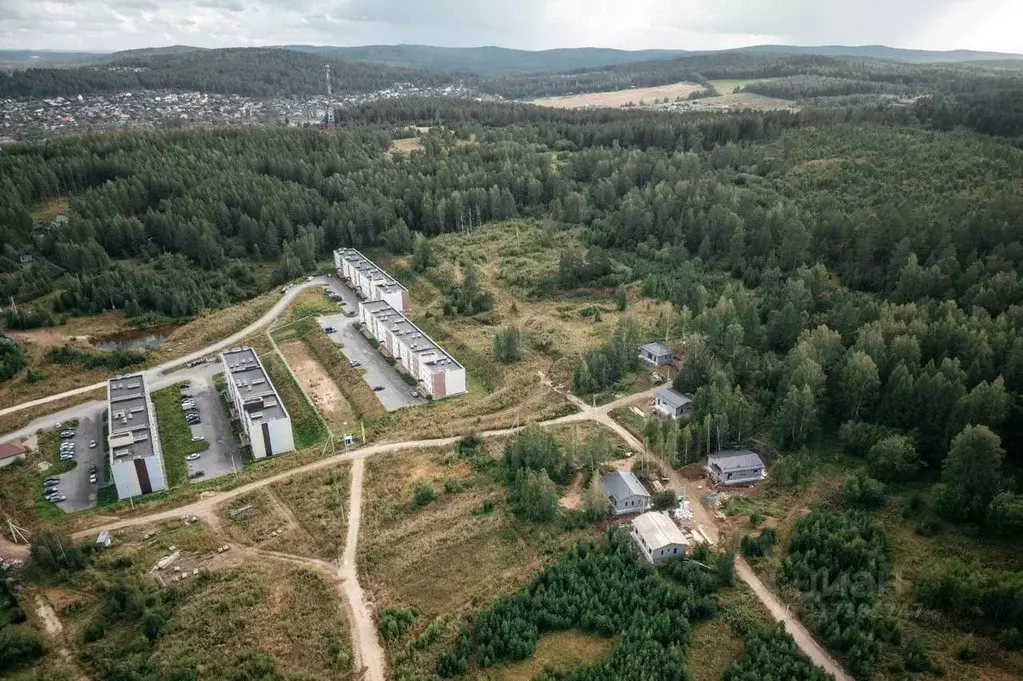 Участок в Свердловская область, Дегтярск ул. Осиновая (7.06 сот.) - Фото 1