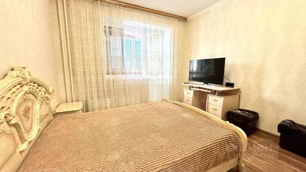 2-к кв. Белгородская область, Старый Оскол Степной мкр, 6 (68.0 м) - Фото 2