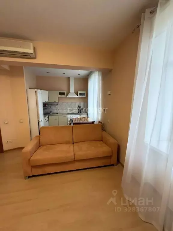 Студия Омская область, Омск просп. Мира, 50 (42.0 м) - Фото 1