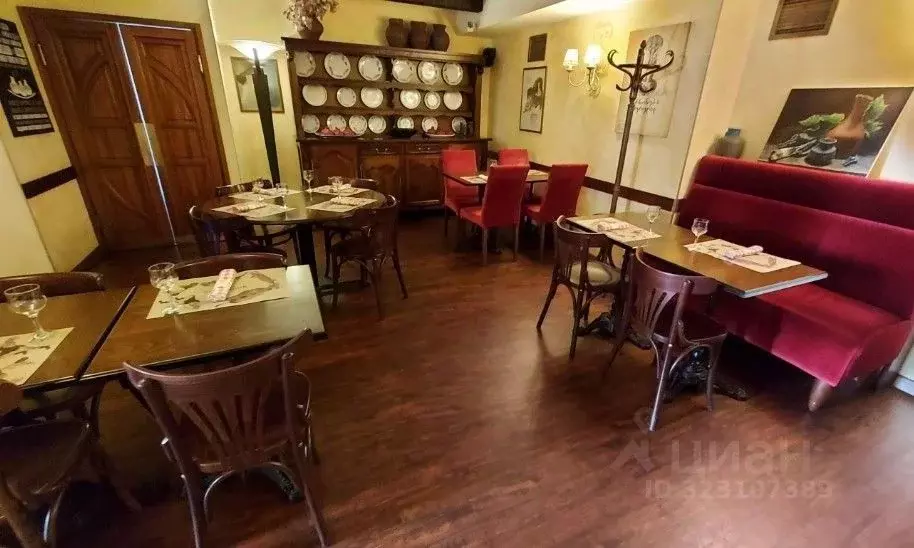 Помещение свободного назначения в Санкт-Петербург Малая Морская ул., ... - Фото 1