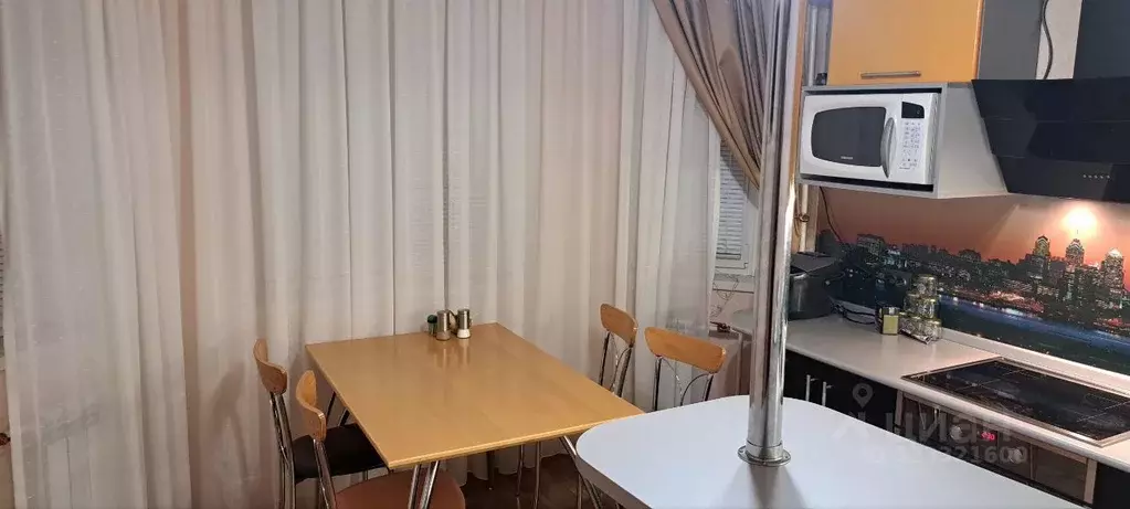 2-к кв. Курская область, Курск просп. Вячеслава Клыкова, 75 (60.0 м) - Фото 2