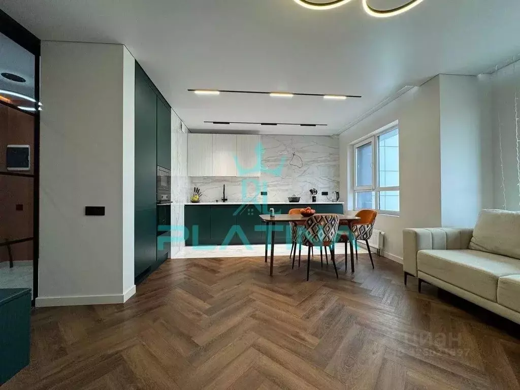 3-к кв. Татарстан, Казань ул. Рауиса Гареева, 105Б (78.0 м) - Фото 2