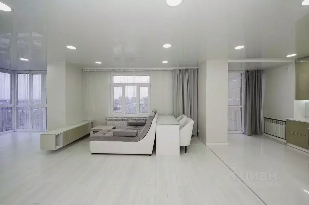 2-к кв. Омская область, Омск просп. Комарова, 15к1 (130.7 м) - Фото 2