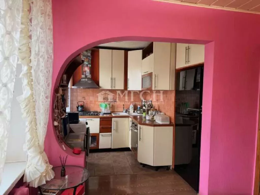 Продается 4-комнатная квартира - Фото 1