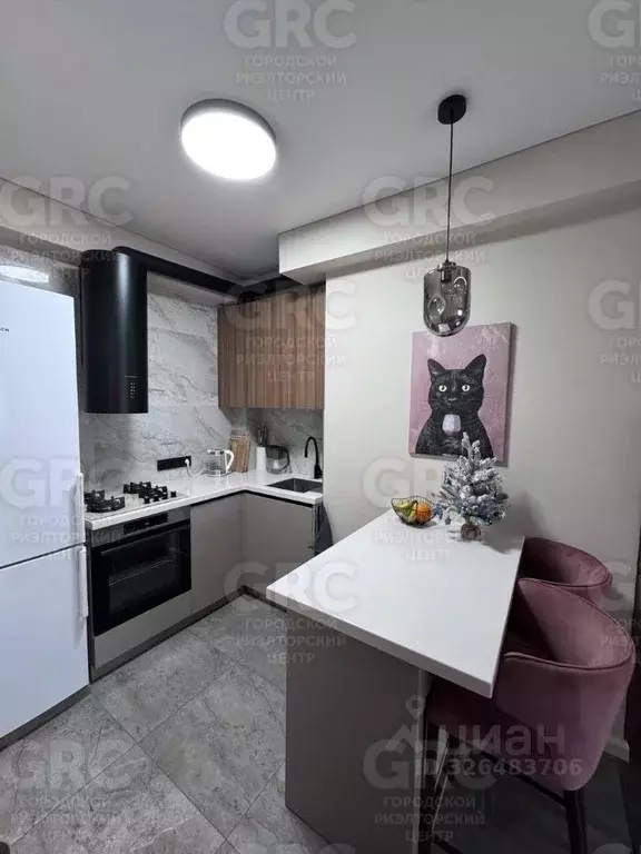 1-к кв. Краснодарский край, Сочи Молодогвардейская ул., 2/5Б (41.3 м) - Фото 0