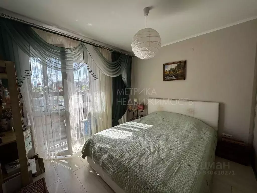 3-к кв. Тюменская область, Тюмень ул. Газовиков, 61 (75.0 м) - Фото 0