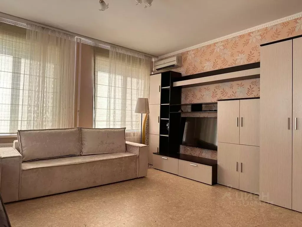 2-к кв. Татарстан, Казань ул. Фатыха Амирхана, 12Е (73.0 м) - Фото 0