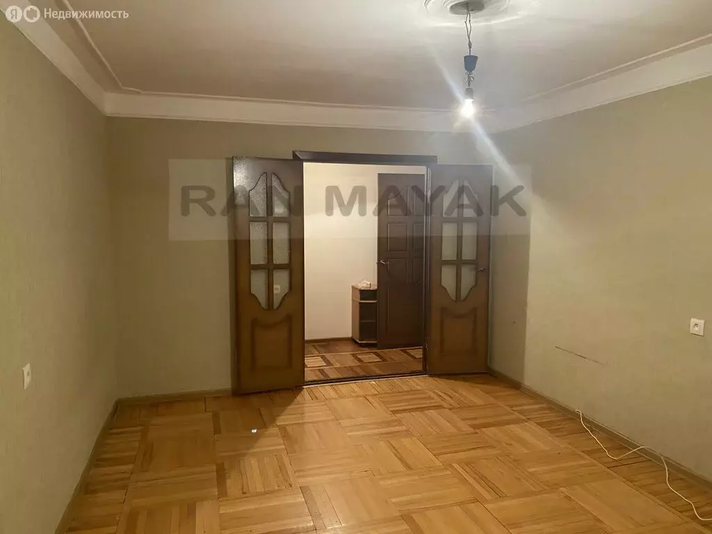 2-комнатная квартира: Майкоп, улица Горького, 196 (50 м) - Фото 0