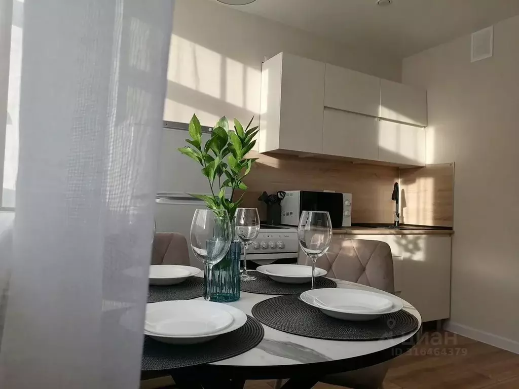 1-к кв. Тюменская область, Тюмень ул. Первооткрывателей, 2 (33.0 м) - Фото 1