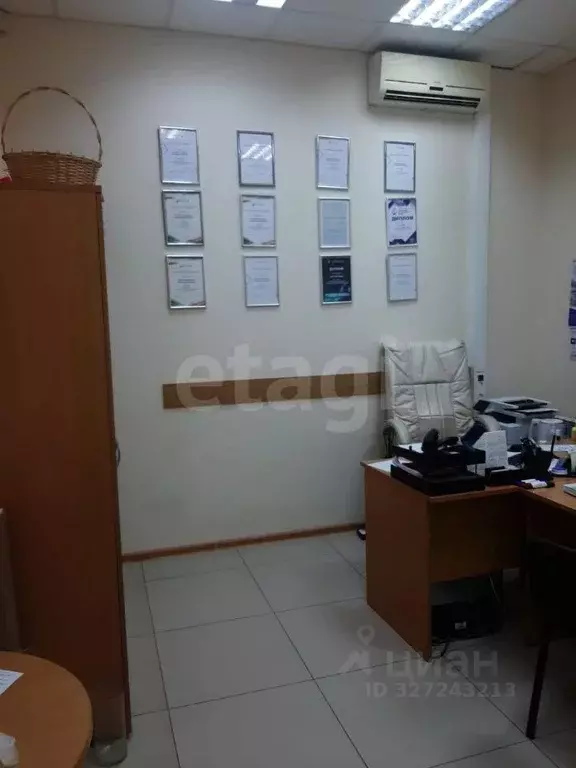 Офис в Ямало-Ненецкий АО, Новый Уренгой Энтузиастов мкр, 1 (53 м) - Фото 1