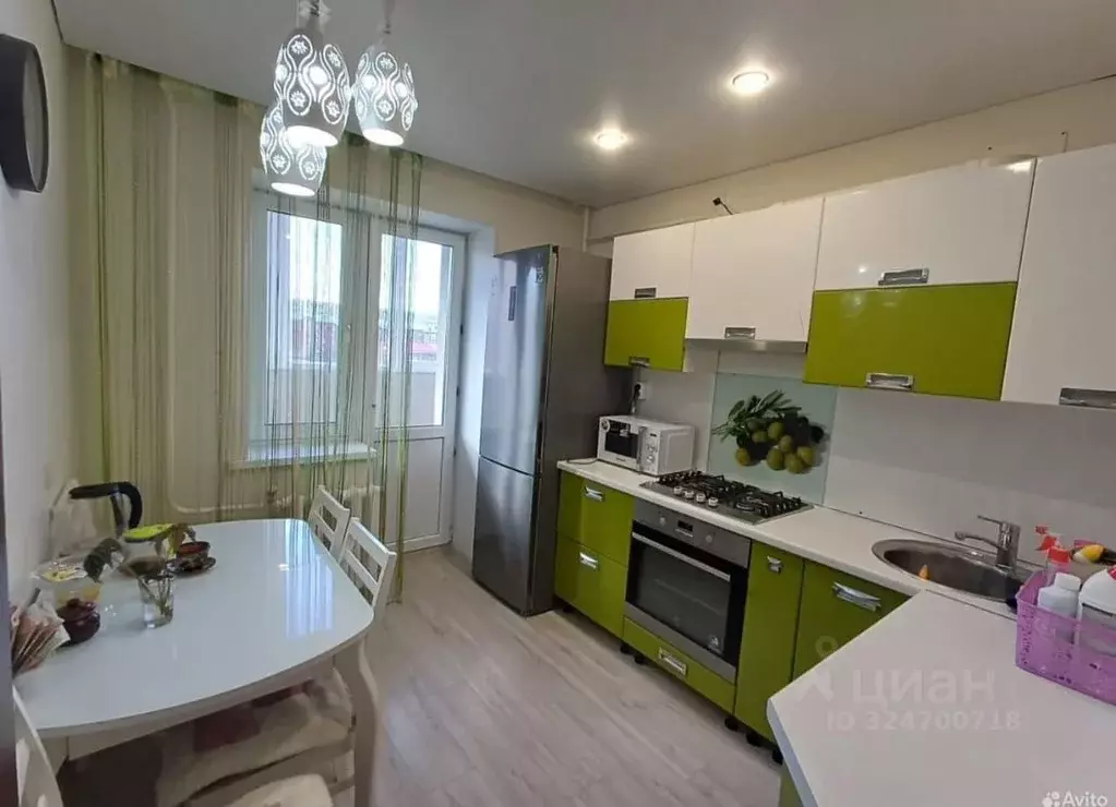 2-к кв. Башкортостан, Нефтекамск Комсомольский просп., 37 (60.0 м) - Фото 2