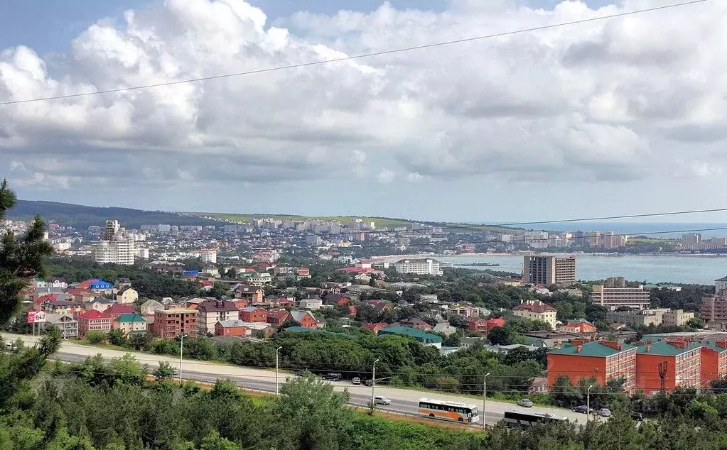 2-к кв. Краснодарский край, Геленджик Киевская ул., 48 (69.9 м) - Фото 0