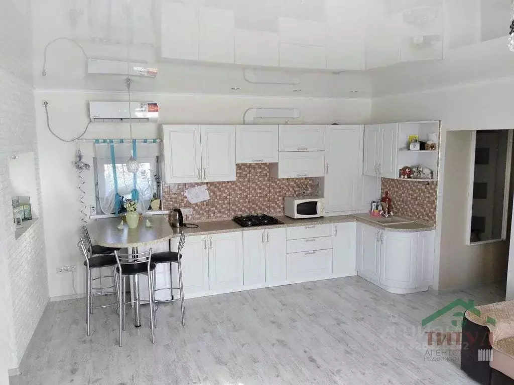 Дом в Астраханская область, Астрахань пос. Советский, ул. Ртищевская, ... - Фото 2