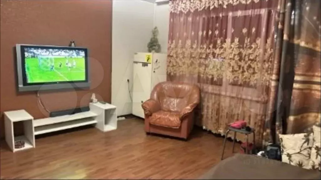 Комната 20 м в 3-к., 1/7 эт. - Фото 1