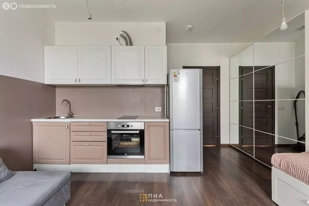 Квартира-студия: Санкт-Петербург, Ультрамариновая улица, 8 (24.3 м) - Фото 0