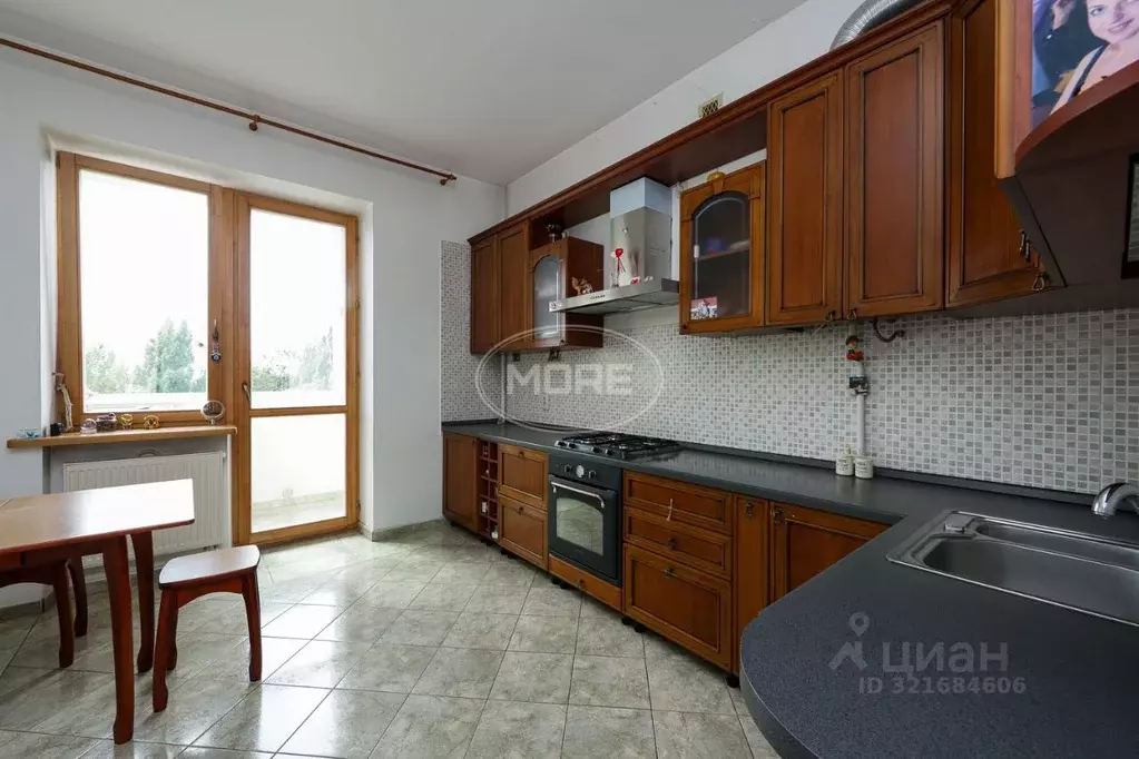 2-к кв. Калининградская область, Калининград ул. Генерал-лейтенанта ... - Фото 0