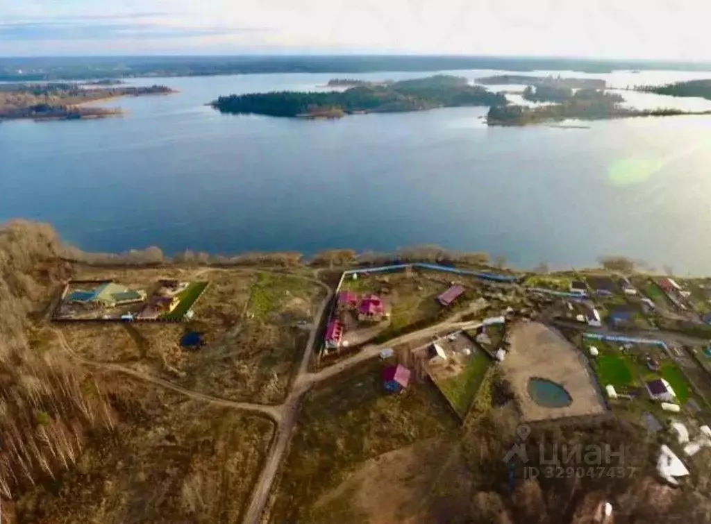 Участок в Новгородская область, Валдай ул. Учхоз (14.0 сот.) - Фото 1
