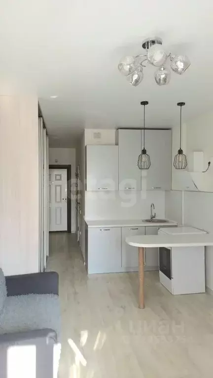 Студия Тюменская область, Тюмень ул. Мельникайте, 2к13 (22.1 м) - Фото 1