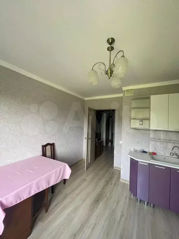 1-к. квартира, 43 м, 4/10 эт. - Фото 1