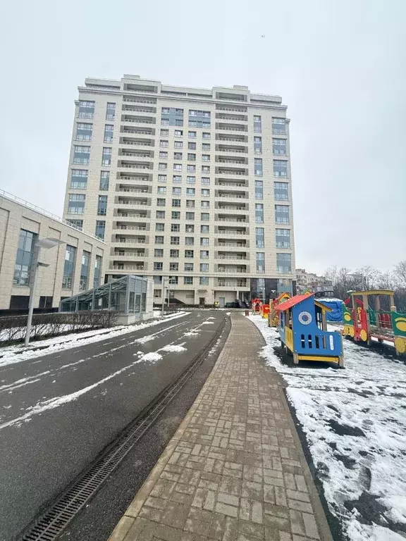 Гараж в Санкт-Петербург Ушаковская наб., 3к2 (13 м) - Фото 1