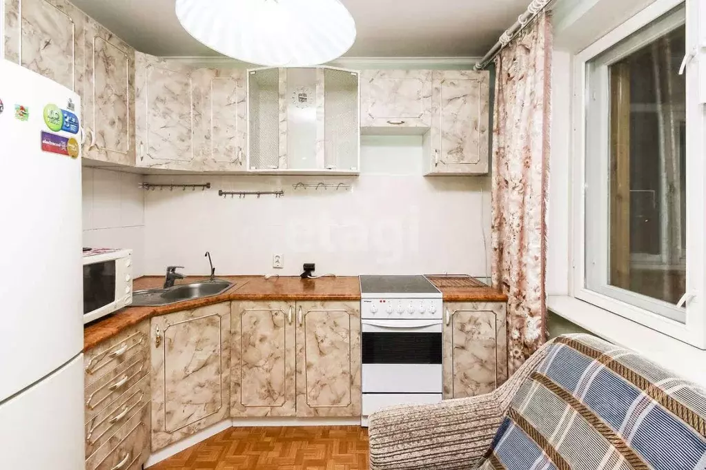 1-к кв. Тюменская область, Тюмень ул. 50 лет Октября, 80к1 (47.0 м) - Фото 2