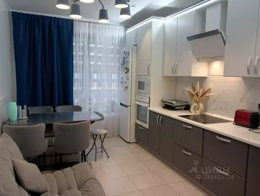 3-к кв. Московская область, Люберцы ул. Летчика Ларюшина, 4к1 (87.0 м) - Фото 2