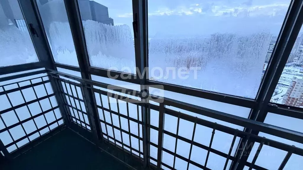 2-к кв. Свердловская область, Екатеринбург ул. Пехотинцев, 4к1 (67.0 ... - Фото 2