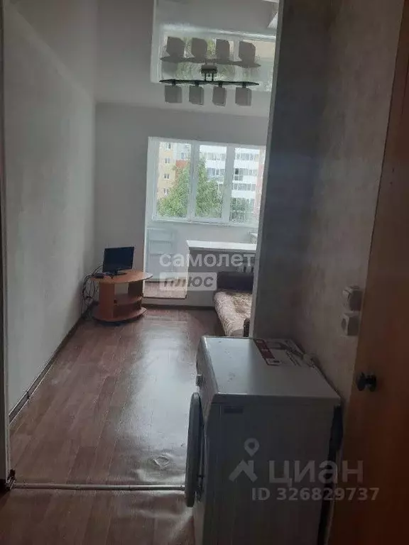 1-к кв. Тюменская область, Тюмень ул. Щорса, 1а (12.4 м) - Фото 2