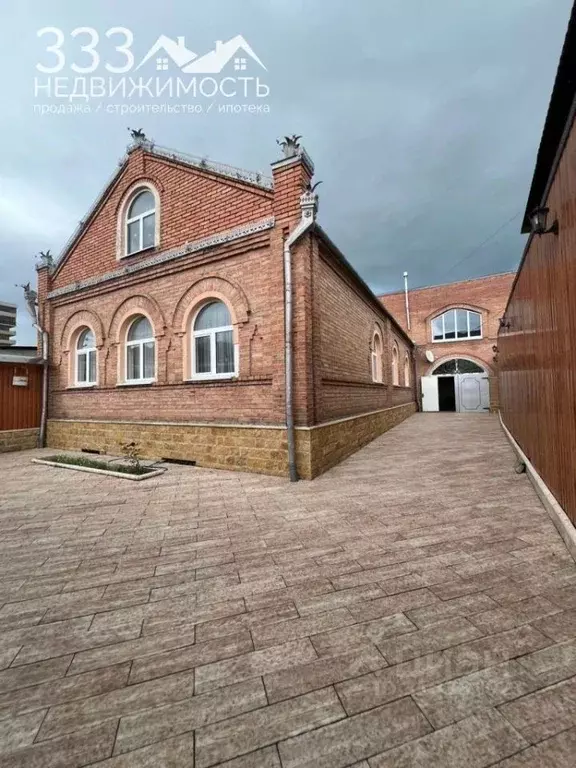 Дом в Северная Осетия, Владикавказ ул. Зангиева (400 м) - Фото 0