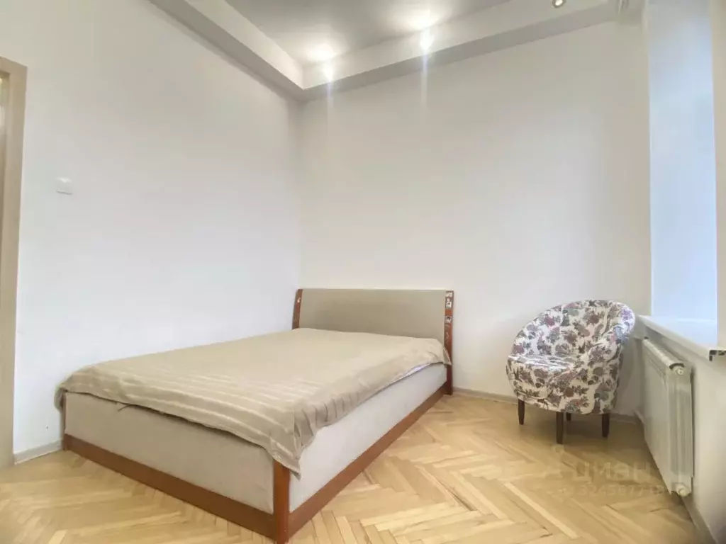 Комната Санкт-Петербург 8-я Советская ул., 35 - Фото 0