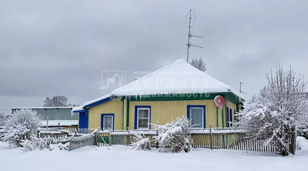 Дом в Кемеровская область, Топки ул. Розы Люксембург, 27 (55 м) - Фото 1