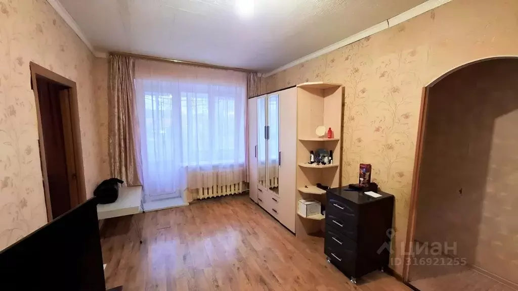 2-к кв. Тверская область, Торжок Калининское ш., 37Е (42.5 м) - Фото 0