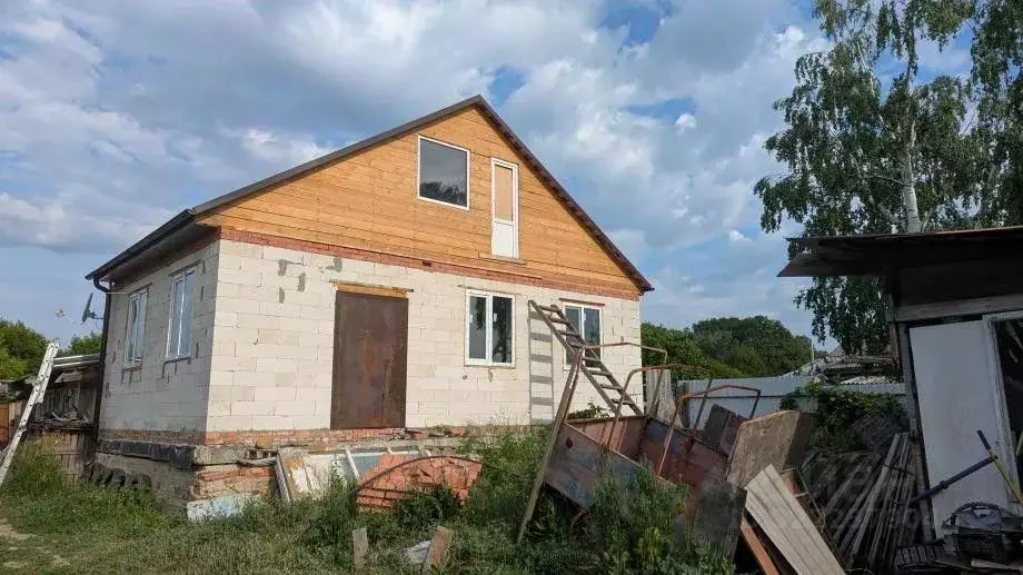 Дом в Саратовская область, Воскресенский район, Елшанское ... - Фото 0