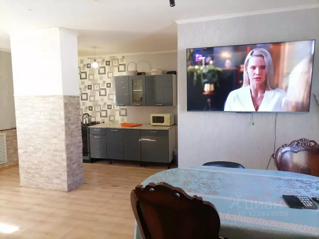 Дом в Волгоградская область, Волгоград пос. Ангарский, ул. Лекарская, ... - Фото 1