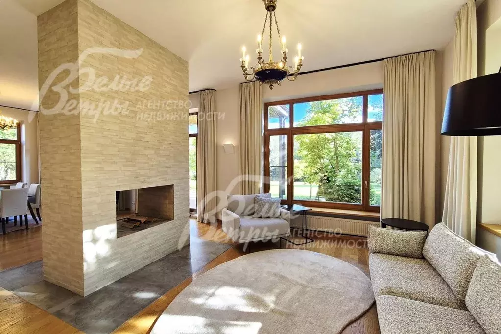 Дом в Москва д. Зименки, Антоновка кп, ул. Вербная (750 м) - Фото 1