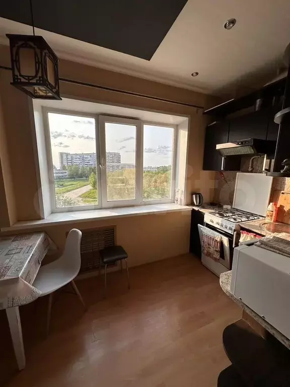 1-к. квартира, 41,9 м, 4/9 эт. - Фото 0