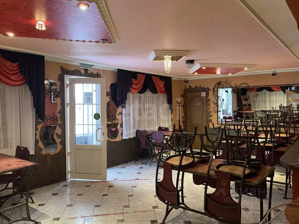 Помещение свободного назначения в Ростовская область, Азов Азовский ... - Фото 1