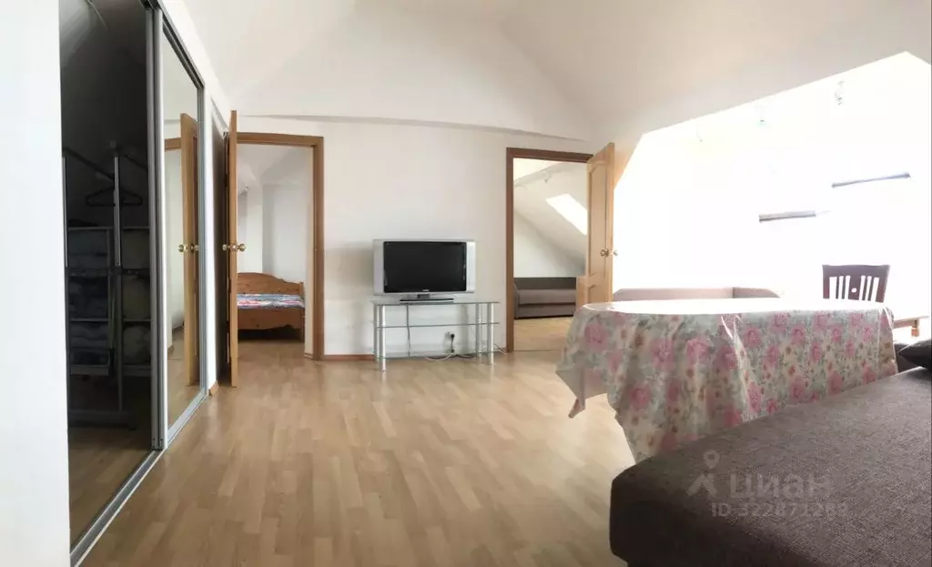 3-к кв. Калининградская область, Янтарный пгт пер. Пушкина, 5 (85.0 м) - Фото 2