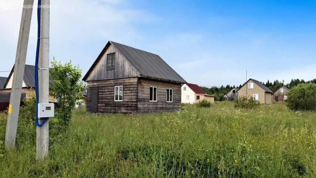 Дом в Новгородская область, Маловишерское городское поселение, деревня ... - Фото 1