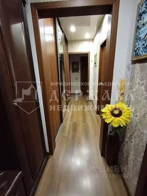 2-к кв. Кемеровская область, Междуреченск ул. Дзержинского, 7 (54.0 м) - Фото 0