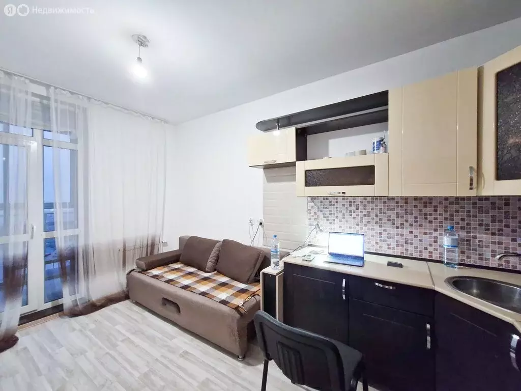 1-комнатная квартира: Екатеринбург, улица Старых Большевиков, 3А (42.1 ... - Фото 1