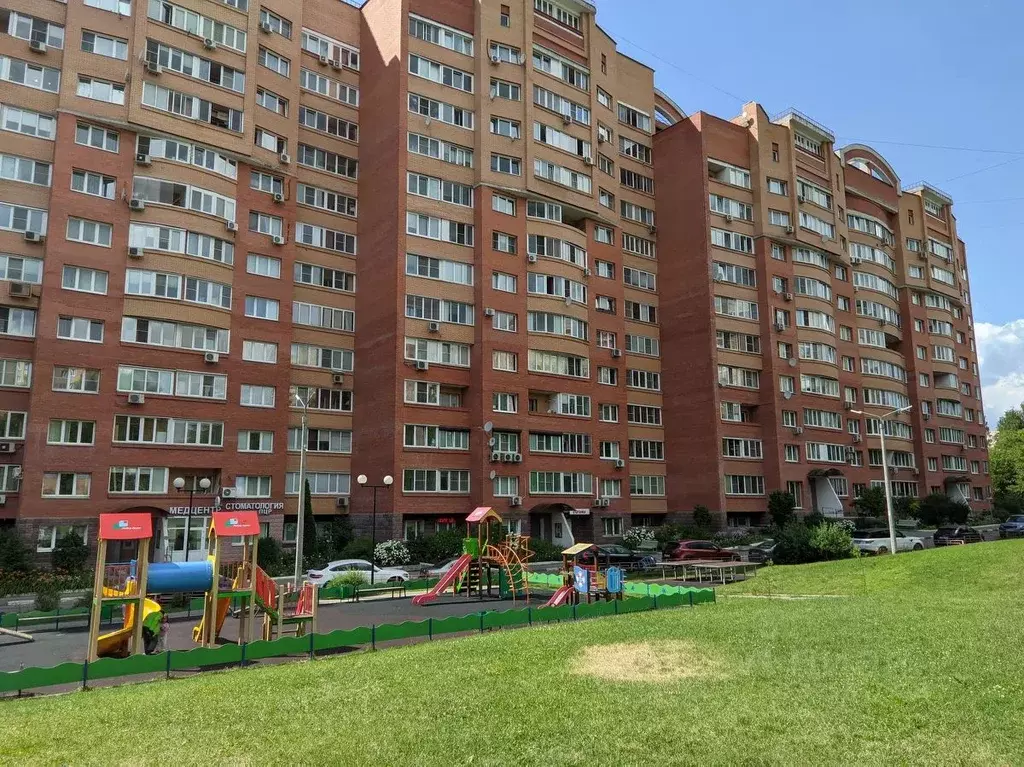 2-к кв. Московская область, Красногорск Школьная ул., 11 (61.4 м) - Фото 1